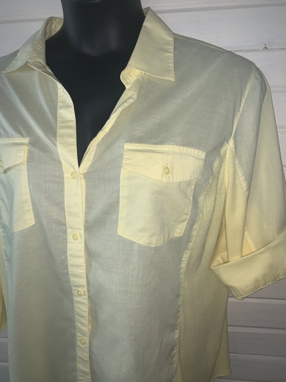 Westbound Woman Sz 1X Lightweight Yellow Roll Tab Sleeve Button Up Shirt EUC